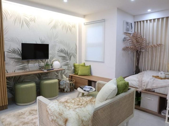 SPACIOUS 2BR MIDRISE CONDOMINIUM FOR SALE IN SUNTRUST PASIG CITY