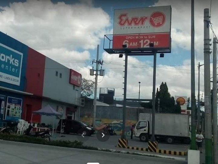 686 sqm Commercial Lot For Sale By Owner in Quezon City