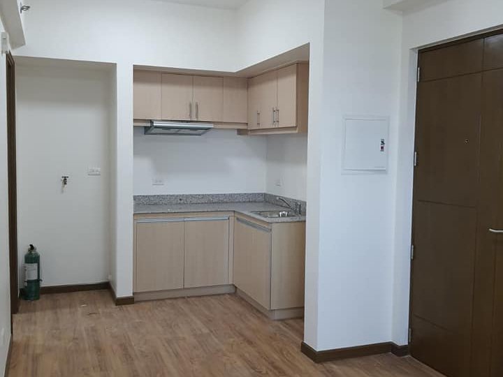 for sale condominium in pasay two bedrooms palm beach west