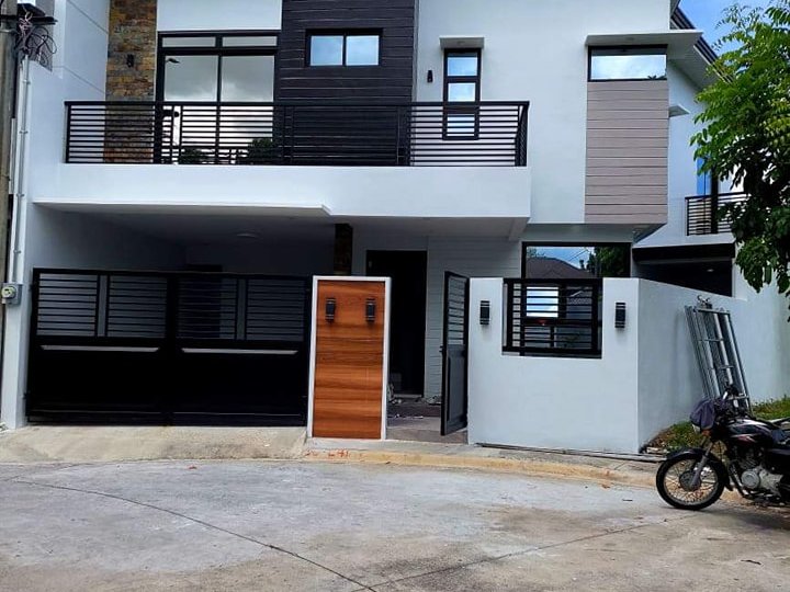 New Build House 4 bedroom single detached house and lot for sale near Clark international airport