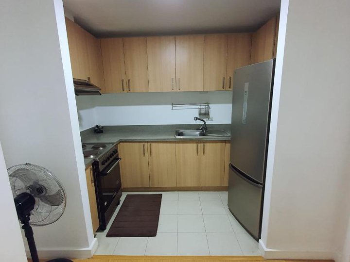 1-bedroom Condo For Rent in The Grove Rockwell Pasig City