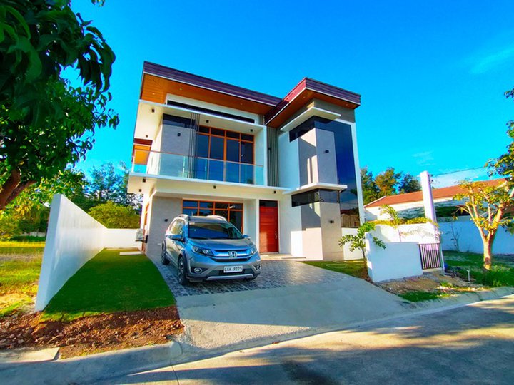 3-bedroom Single Detached House For Sale in Consolacion Cebu