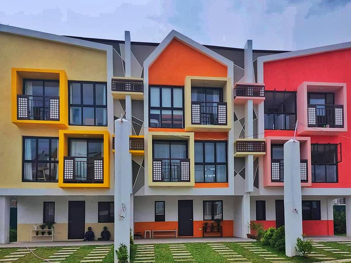 Rent to Own 3BR Townhouse in Jubilation North Biñan Laguna