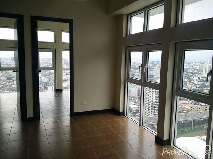 Condo in Chino Roces Makati City 30K Monthly 2-Bedrooms Suite 38 sqm