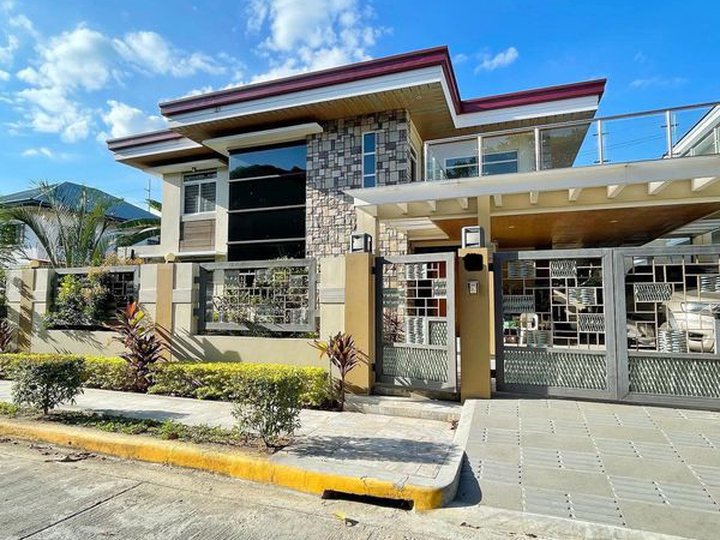 House and Lot For Sale in Parañaque City