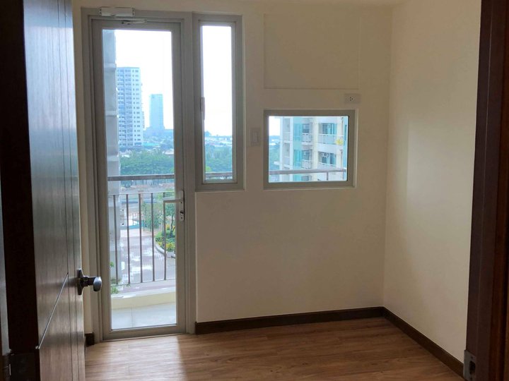 Rent to own condo in pasay near met live double dragon pasay