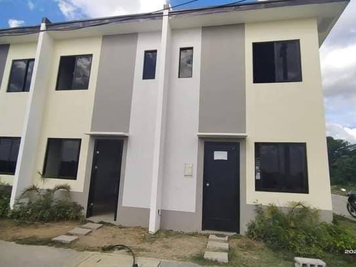 NO DOWNPAYMENT! TOWN HOUSE IN TANZA CAVITE 11K MONTHLY IN PAG IBIG
