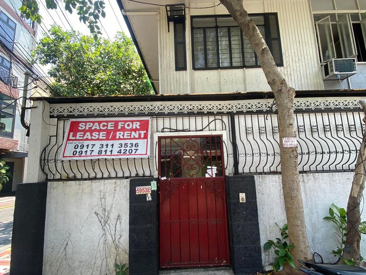 Three Bedroom Commercial Townhouse for Rent 75,000 in Poblacion
