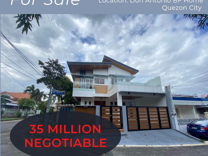 4-bedroom House For Sale in Quezon City / QC Metro Manila