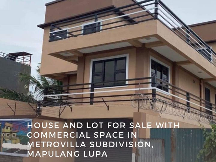 4-bedroom House For Sale in Valenzuela Metro Manila