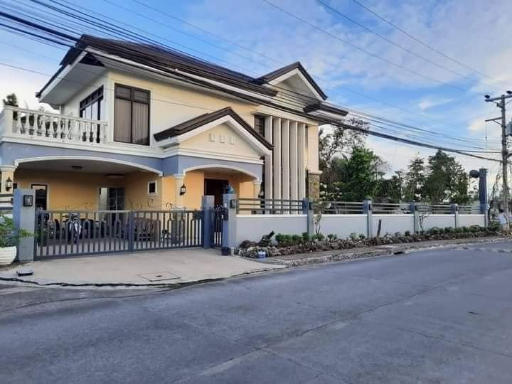 Fully Furnished Single Detached House in Corona del Mar Cebu