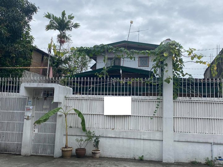 Old House and Lot for Sale in Sta. Mesa, Manila near Stop n Shop