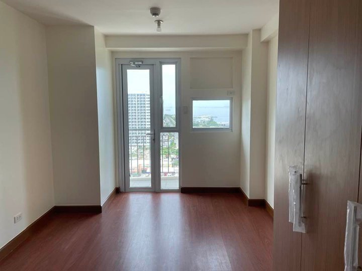 Rent to own Ready for occupancy  two bedrooms for sale condo in pasay near met live dampa roxas bvld