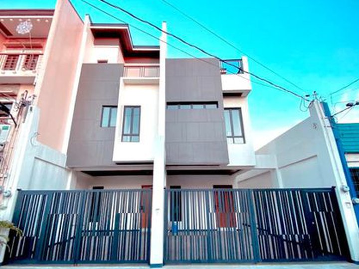 RFO 3-bedroom Townhouse For Sale in Banlat Quezon City