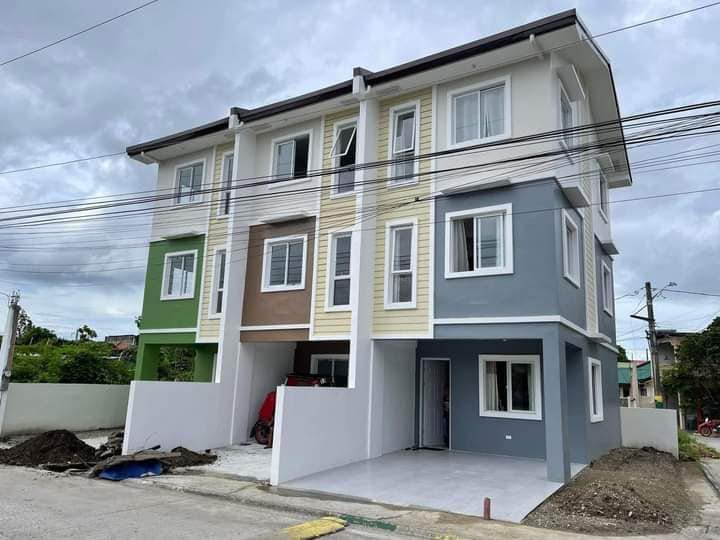 3Storey Townhouse Pre Selling, P18,772/ month Tanza Cavite