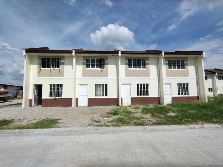 2bedroom Townhouse For Sale in San Fernando Pampanga [House and Lot 🏘️