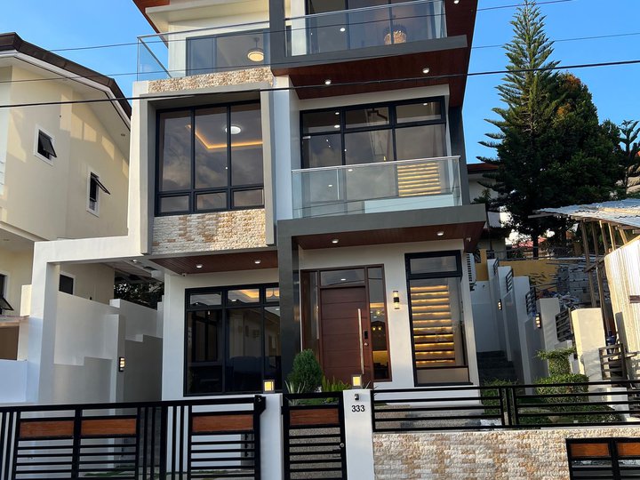 RFO 4-bedroom House For Sale in Talisay Cebu