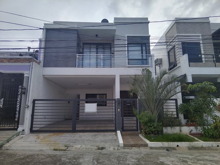 Modern Duplex For Sale in BF Homes Paranaque
