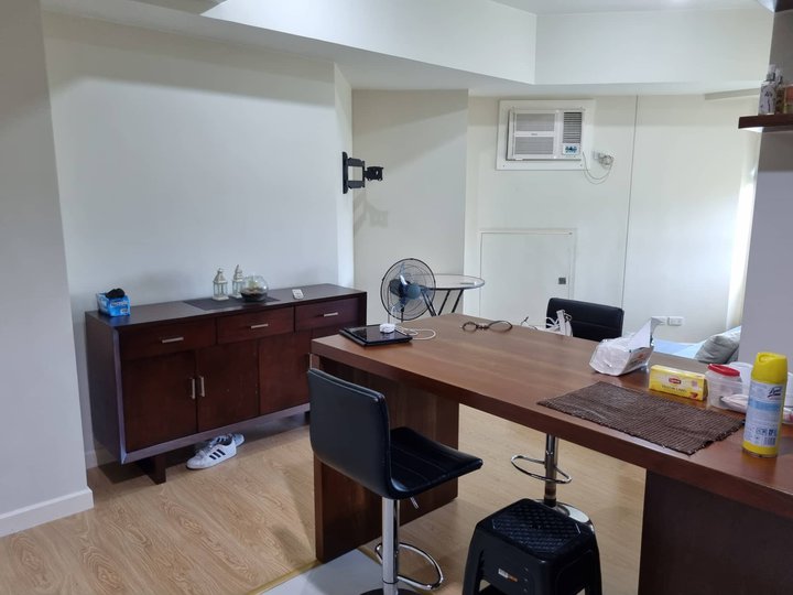 Furnished Condo Unit for Sale in The Grove by Rockwell in Pasig