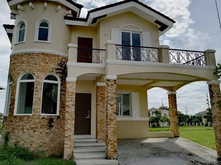 Discounted 4-bedroom Single Detached House For Sale in General Trias