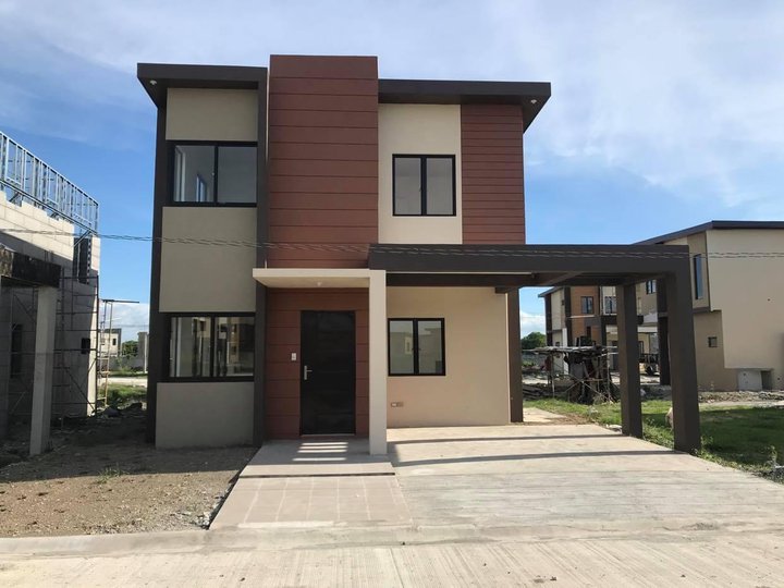 Single Detached House and Lot in Bacoor, Cavite near Manila