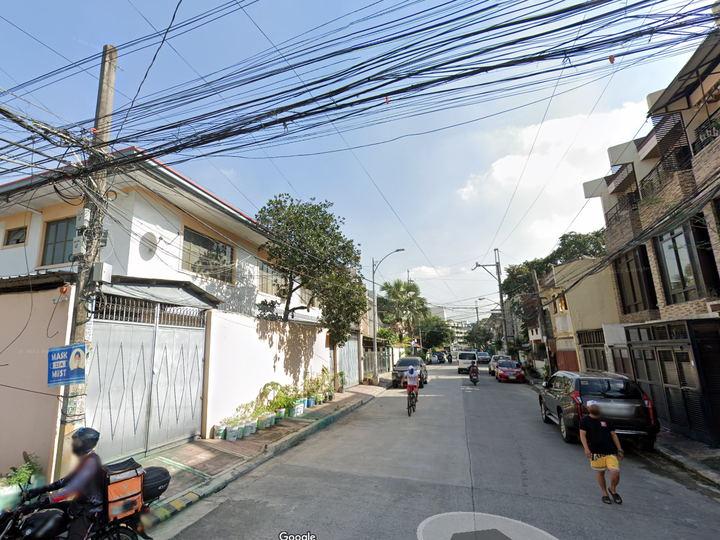FOR SALE LA LOMA PROPERTY 80 Sq M THREE (3) STOREY TOWNHOUSE near RETIRO