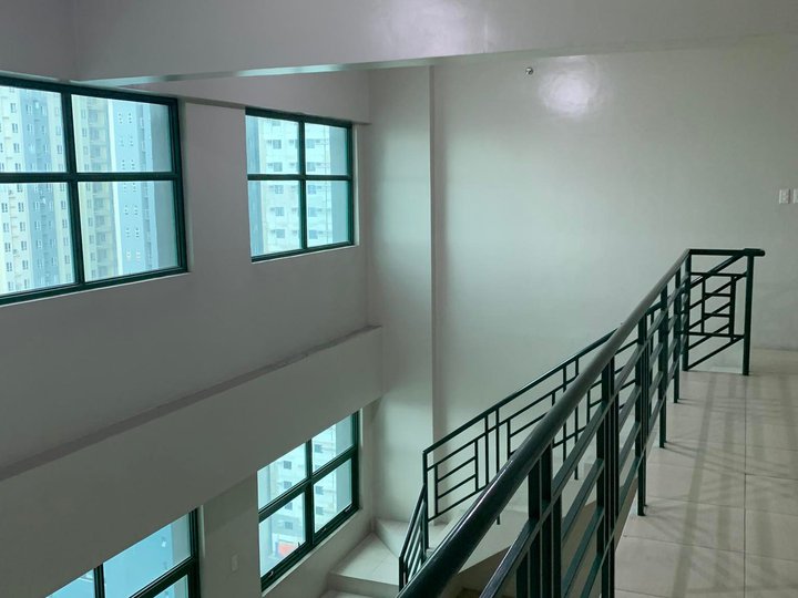 2 Bedroom with Loft For Sale in Quezon City