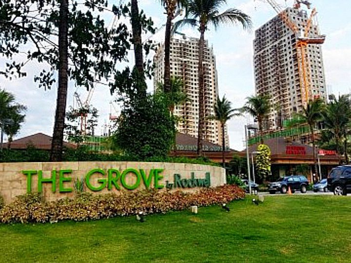 BIG 2BR with parking ROCKWELL by The Grove Pasig RUSH SALE