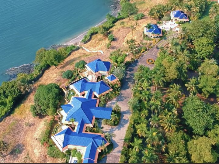 6 hectares island resort