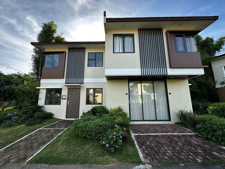 3BR Hanna Quadruplex Townhouse For Sale in General Trias Cavite