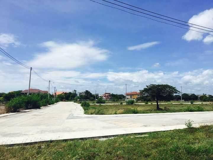 lot for sale in westwood grand iloilo