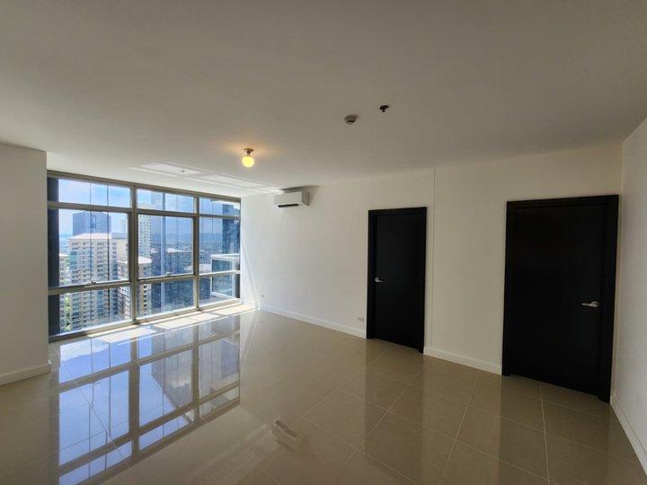 For Sale 2 Bedroom (2BR) | Semi Furnished Condo at West Gallery Place