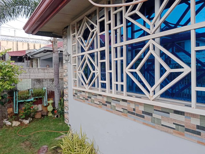 House for sale in Hagonoy, beside the road, Residential/Commercial Use