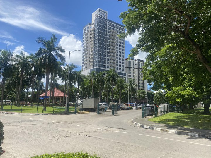 FOR RENT: NEWLY RENOVATED, STUDIO UNIT IN PARK TOWER 2, AYALA CEBU