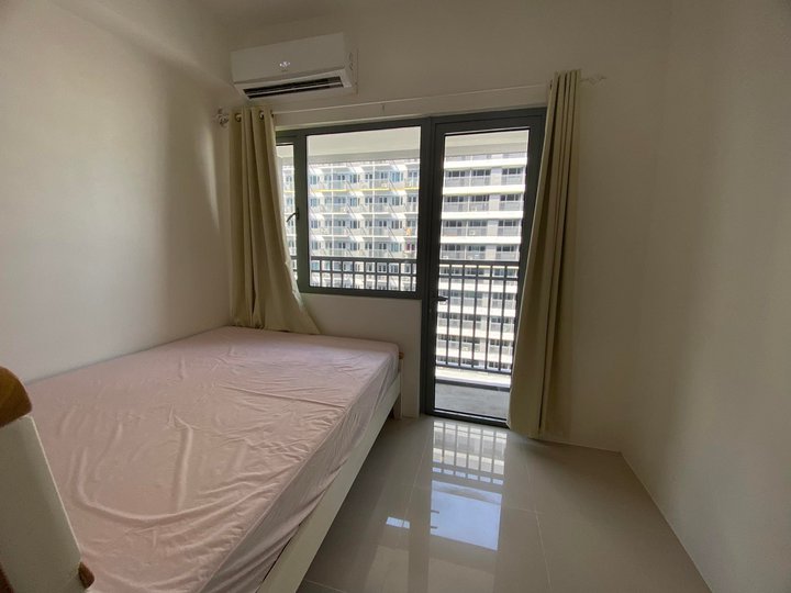Fully furnished 1BR w/Balcony in Fame Residences EDSA Mandaluyong City