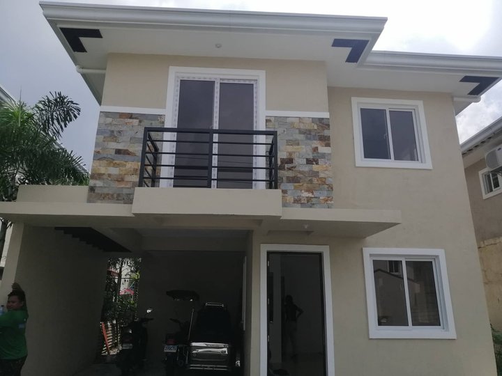 Modern 2-Storey Duplex House in San Fernando, Pampanga