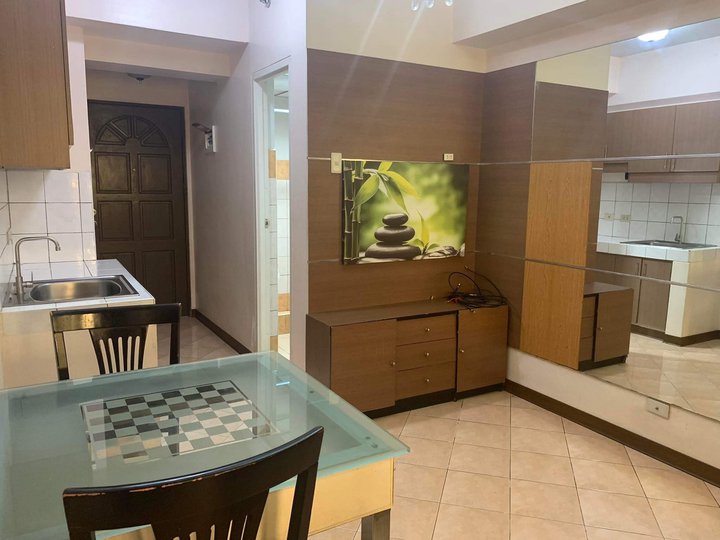 for-rent-studio-unit-near-la-salle-vito-cruz-manila-condo-august