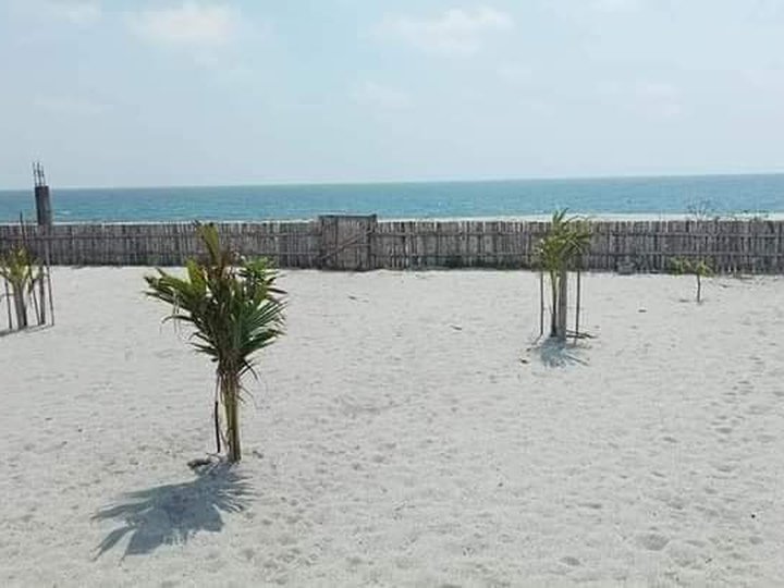 BEACHFRONT HOUSE AND LOT FOR SALE IN BOTOLAN ZAMBALES