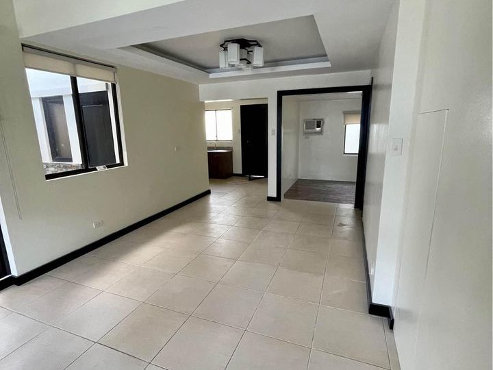 FOR SALE: East Gallery Place BGC, 3BR with 2 Parking Slots