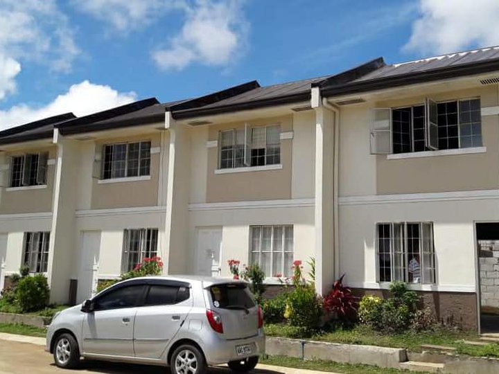 Pagibg townhouse for sale Fernando Air Base / LaSalle Houses and Lots