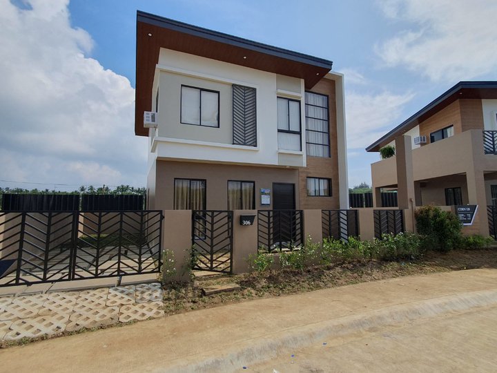 Christie 4-bedroom Single Attached House For Sale Near Tagaytay