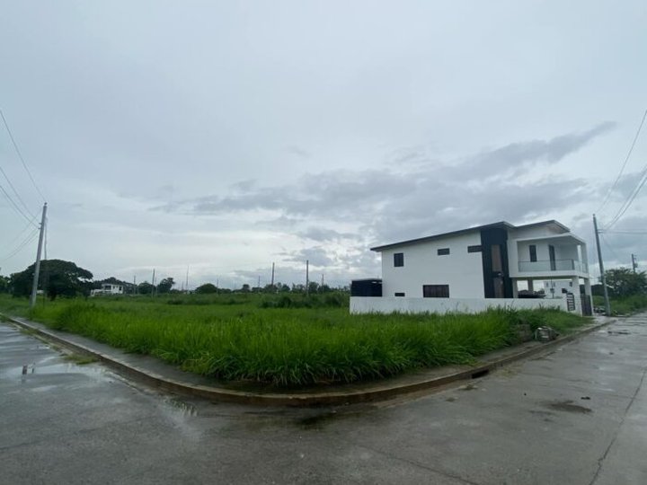 FOR SALE RESIDENTIAL LOTS WITHIN AN EXCLUSIVE COMMUNITY NEAR SM PAMPANGA AND NLEX