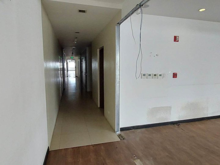 Semi-fitted Office Space Rent Lease Alabang