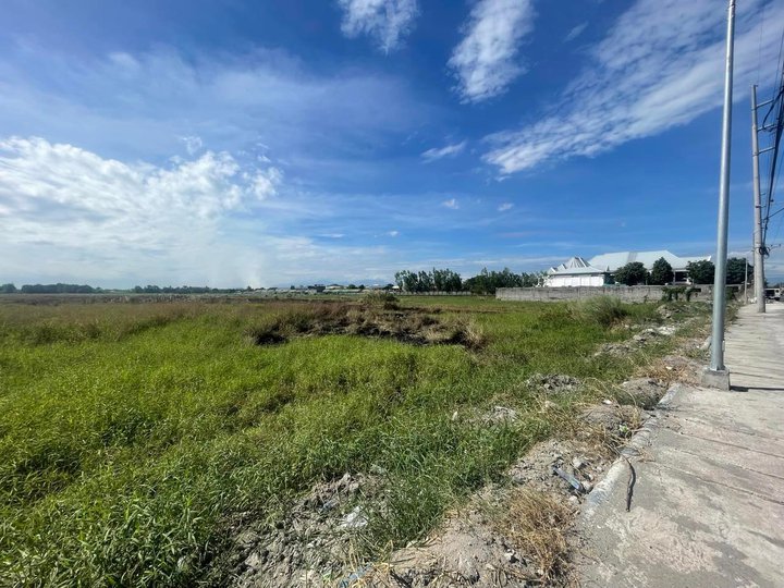 FOR SALE RAWLAND IN CONCEPCION INFRONT OF ONGOING ATRIUM CENTER TARLAC