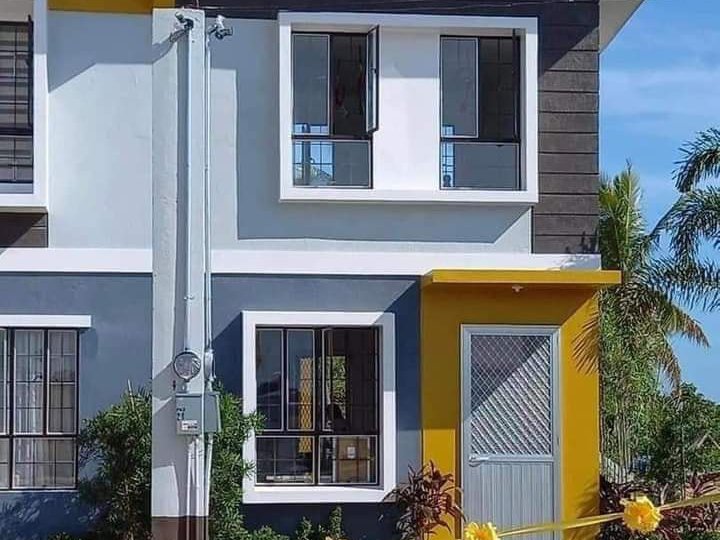 2-bedroom Townhouse For Sale in Naic Cavite