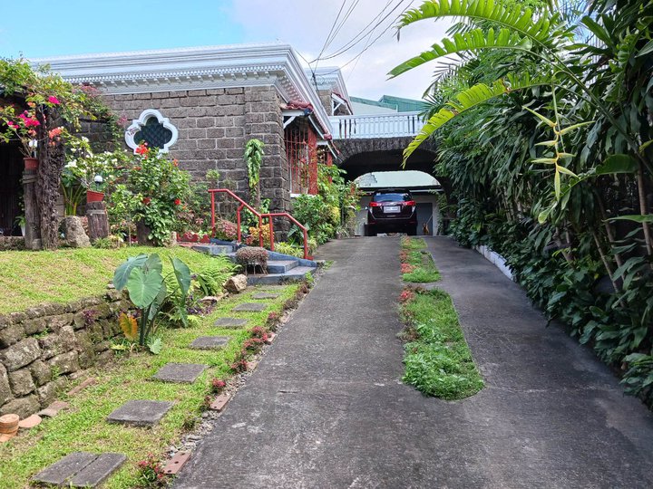 House and lot in Heroes' Hill, Quezon City