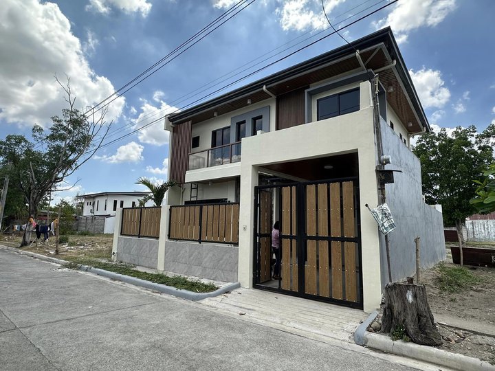 3-bedroom Single Detached House For Sale in Savannah  Angeles Pampanga