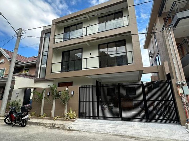 5BR House and Lot with Swimming Pool near Sm Masinag Antipolo