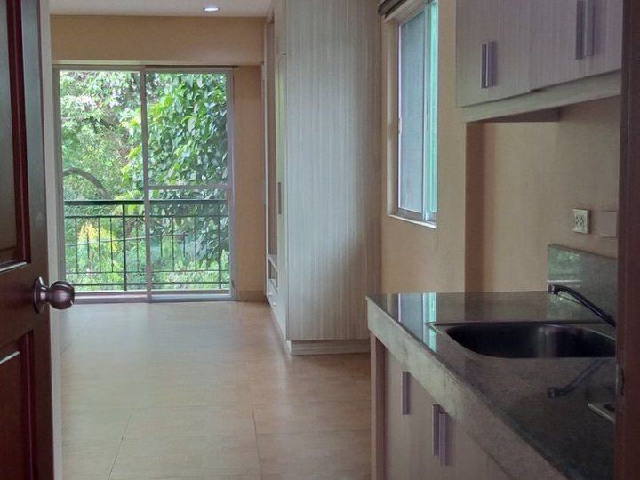 STUDIO TYPE APARTMENT FOR RENT IN WEST TRIANGLE QC
