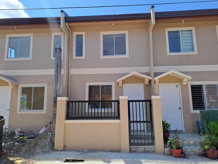 2-bedroom Townhouse For Sale in Dasmarinas Cavite